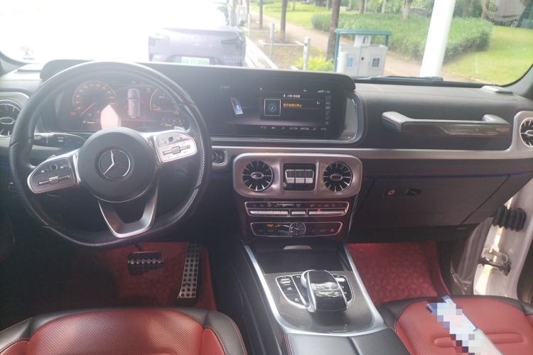 Used Mercedes-Benz G-Class  Center Console