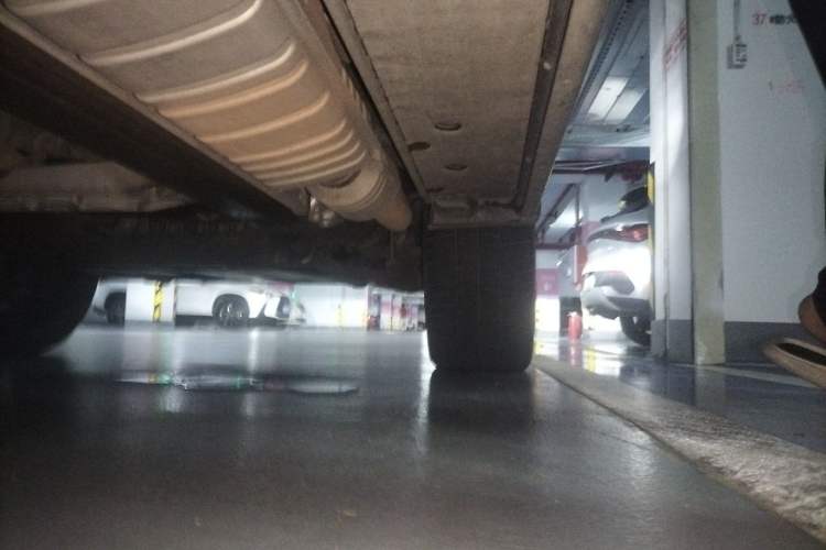 Used Mercedes-Benz G-Class  Chassis Rear Right