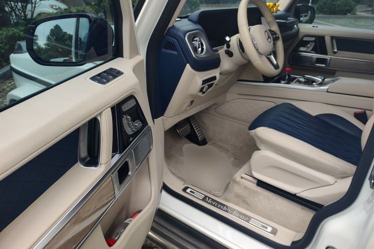 Used Mercedes-Benz G-Class 2020 G 500 Timeless Edition Driver Seat
