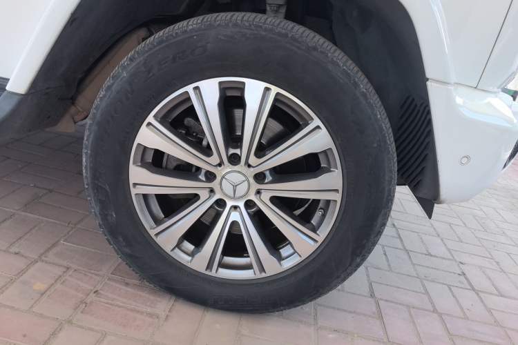 Used Mercedes-Benz G-Class 2020 G 350 Right Front Wheel Hub