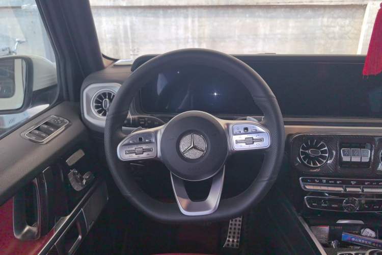 Used Mercedes-Benz G-Class 2020 G 350 Steering Wheel