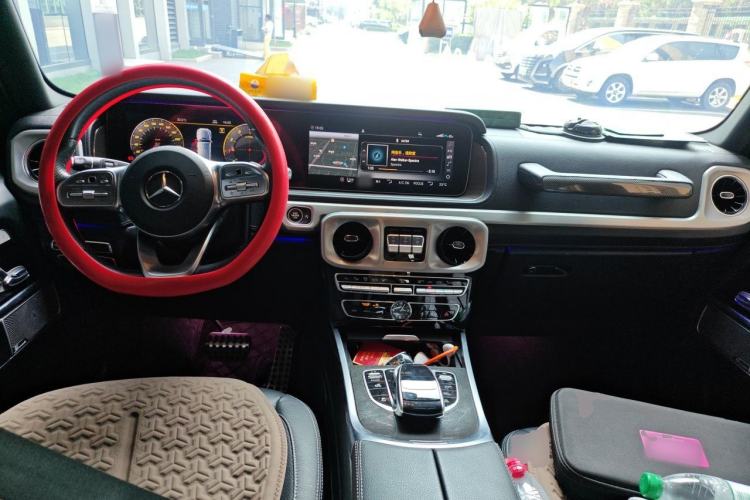 Used Mercedes-Benz G-Class 2020 G 350 Center Console