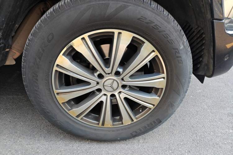 Used Mercedes-Benz G-Class 2020 G 350 Right Front Wheel Hub