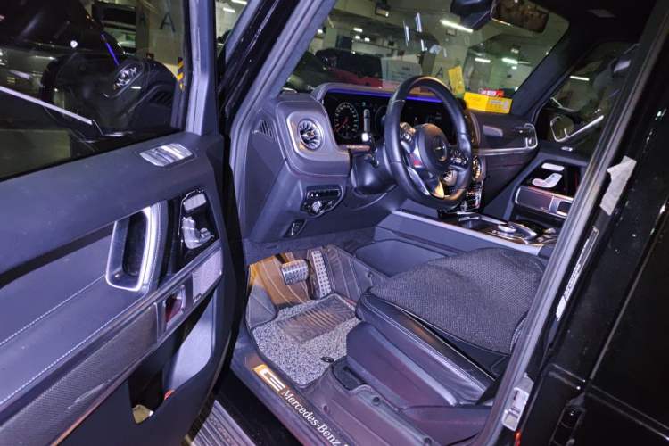 Used Mercedes-Benz G-Class 2021 G 500 Driver Seat