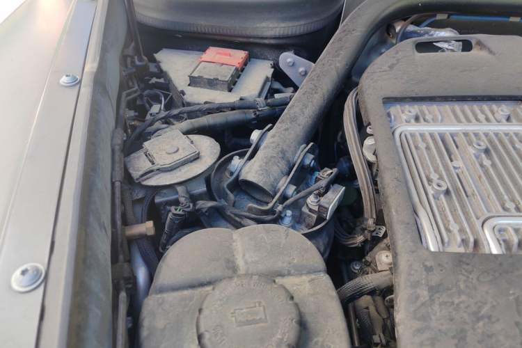 Used Mercedes-Benz G-Class  Engine Bay Right