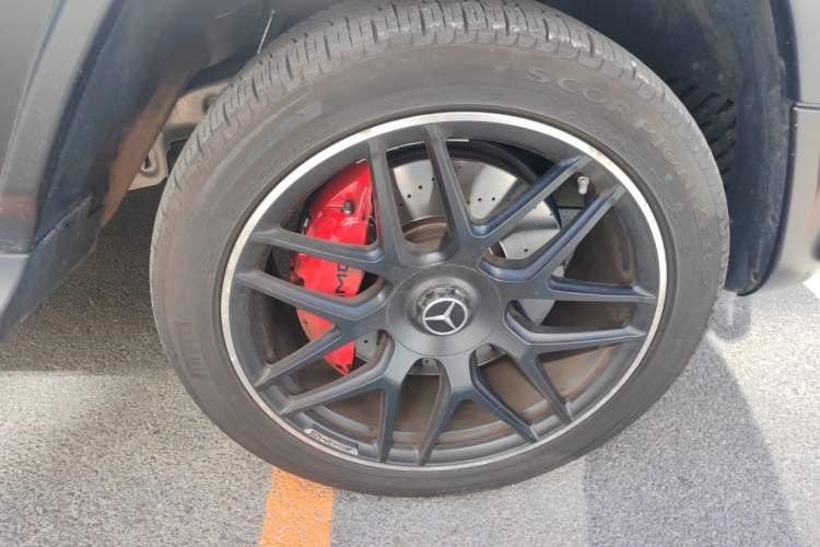 Used Mercedes-Benz G-Class  Right Front Wheel Hub