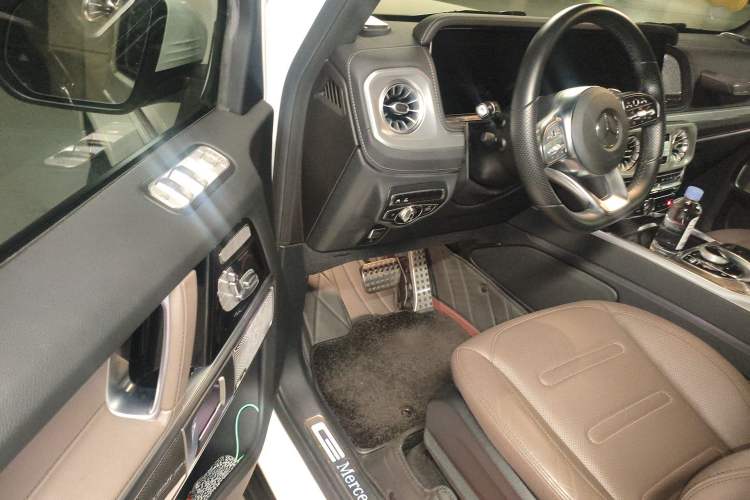 Used Mercedes-Benz G-Class 2021 G 500 Driver Seat