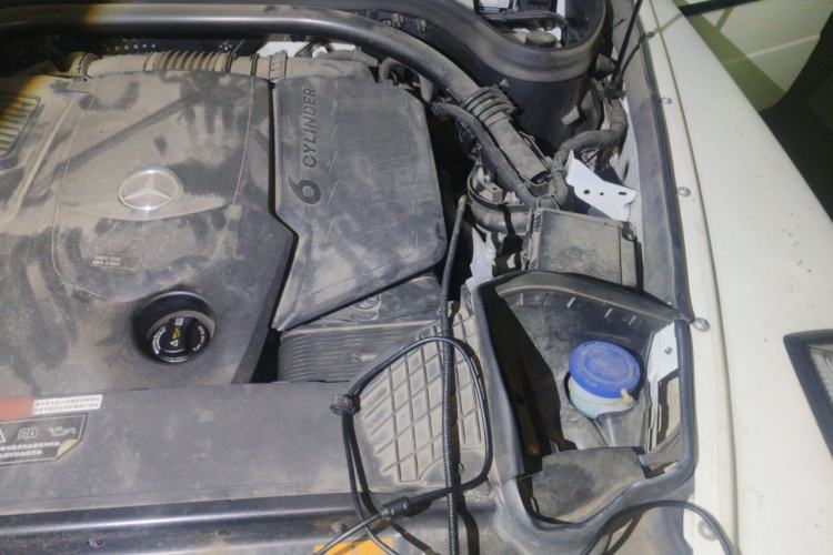 Used Mercedes-Benz G-Class  Engine Bay Left