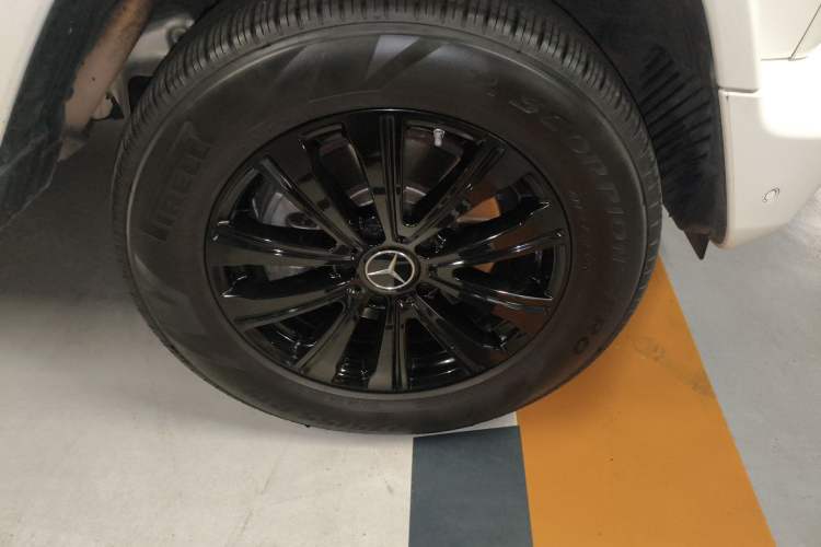 Used Mercedes-Benz G-Class 2021 G 500 Right Front Wheel Hub