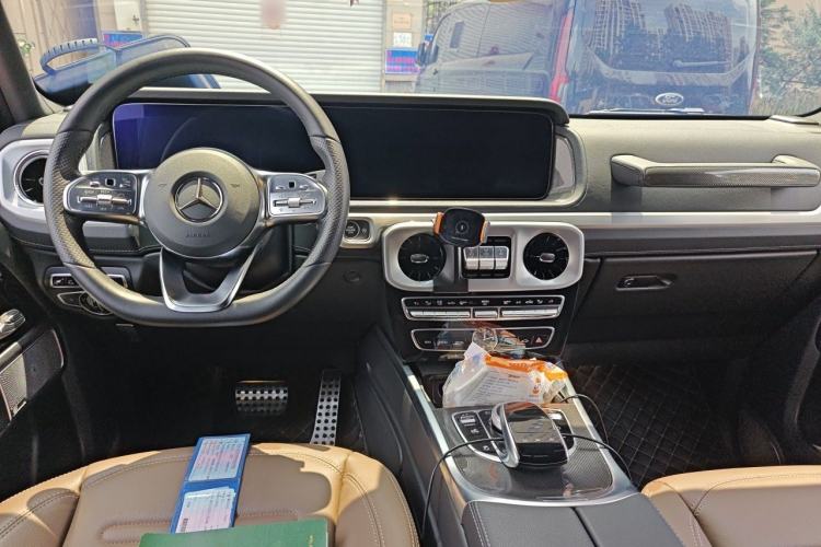 Used Mercedes-Benz G-Class  Center Console