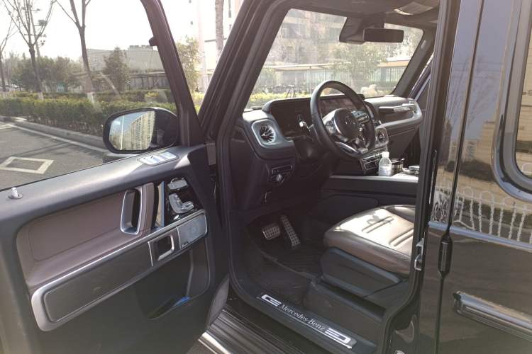 Used Mercedes-Benz G-Class 2022 G 500 Driver Seat