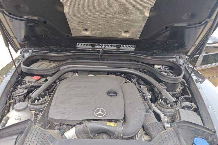 Used Mercedes-Benz G-Class  Engine Bay