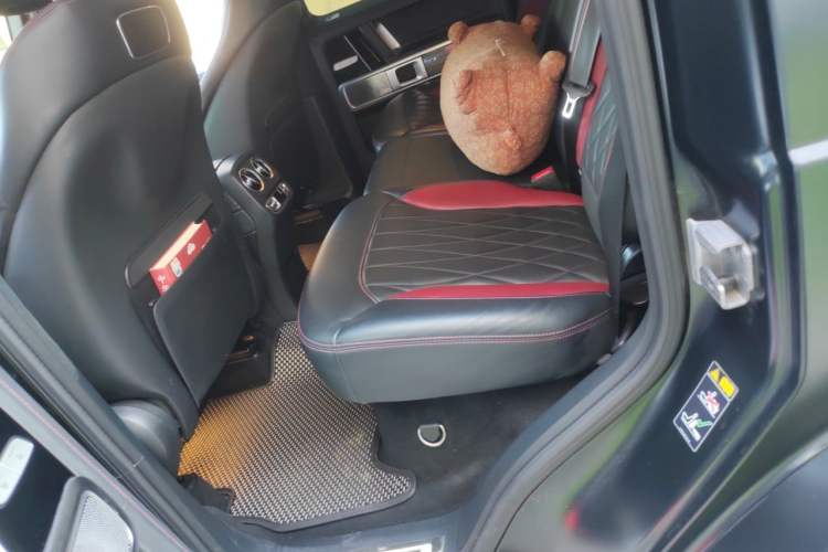 Used Mercedes-Benz G-Class 2022 G 500 Left Rear Seat
