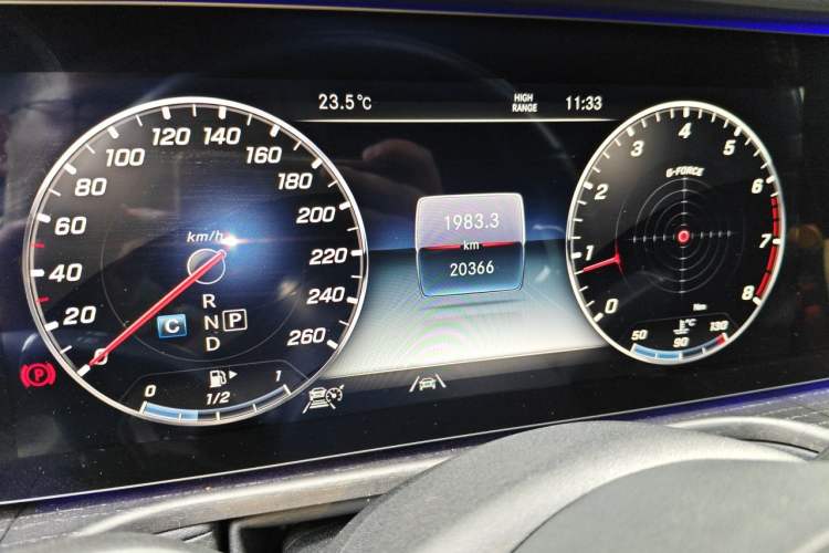 Used Mercedes-Benz G-Class 2022 G 350 Odometer Close Up