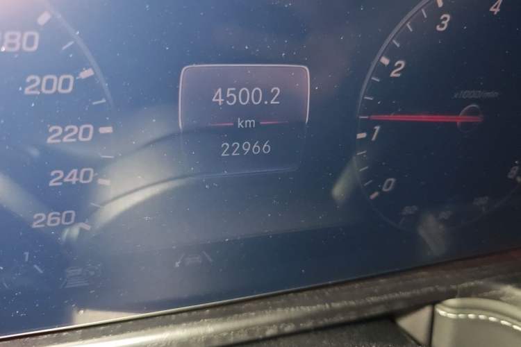 Used Mercedes-Benz G-Class  Odometer Close Up