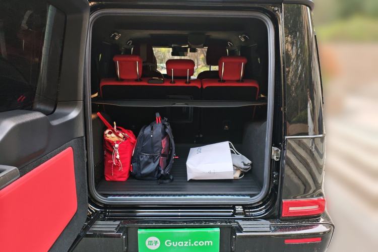 Used Mercedes-Benz G-Class 2022 G 500 Trunk