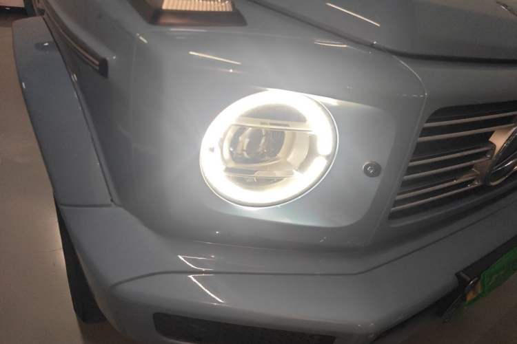 Used Mercedes-Benz G-Class 2022 G 500 Right Front Headlight