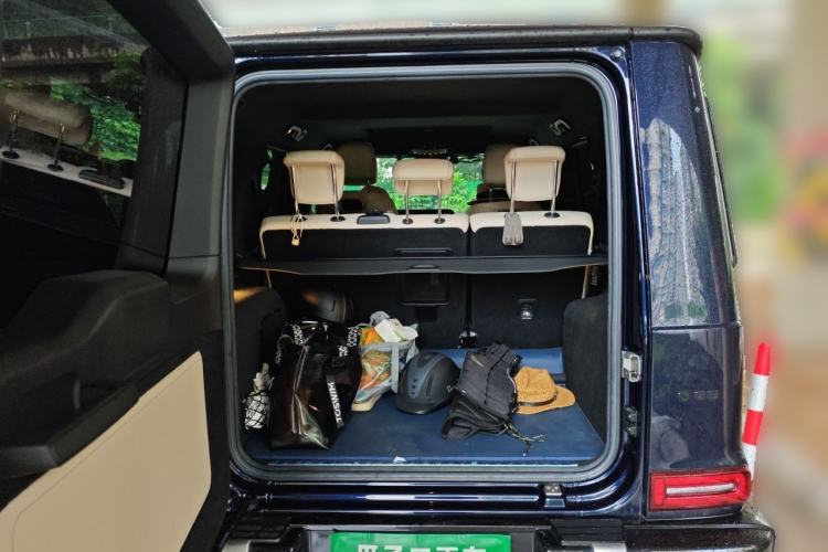 Used Mercedes-Benz G-Class 2022 G 500 Trunk