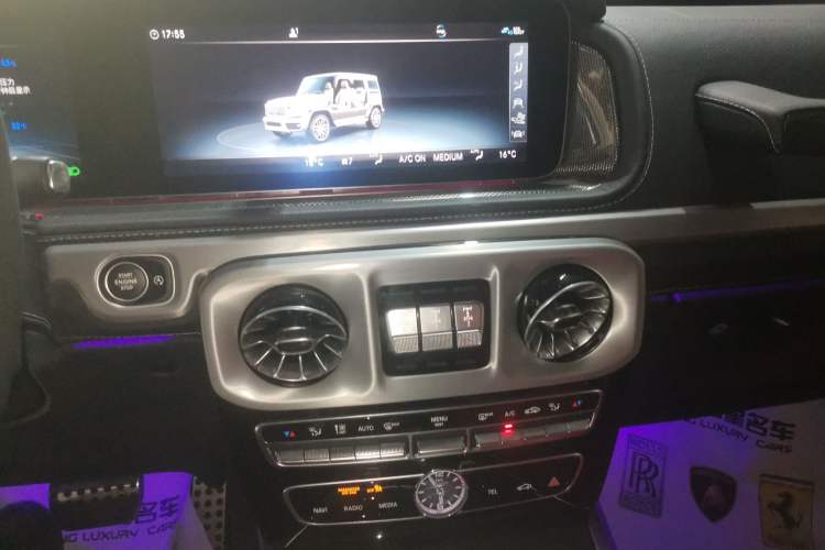 Used Mercedes-Benz G-Class 2022 G 500 Audio And AC Panel