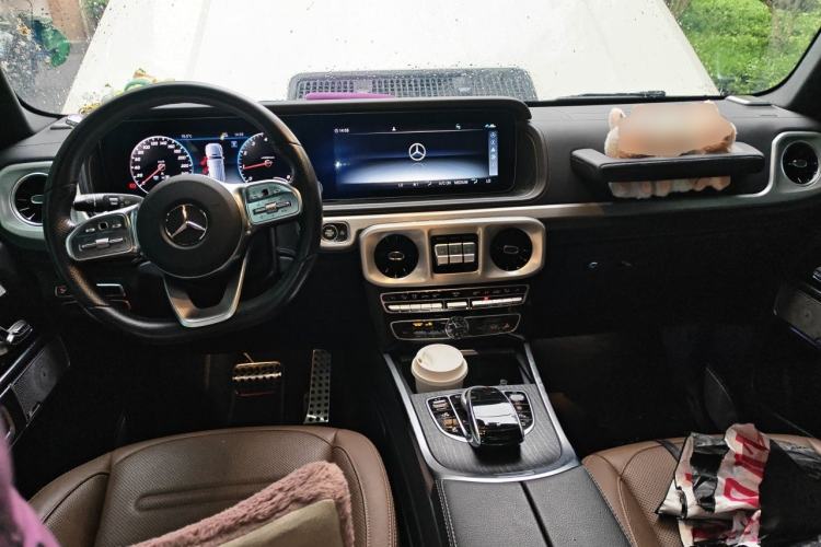 Used Mercedes-Benz G-Class 2022 G 350 Center Console