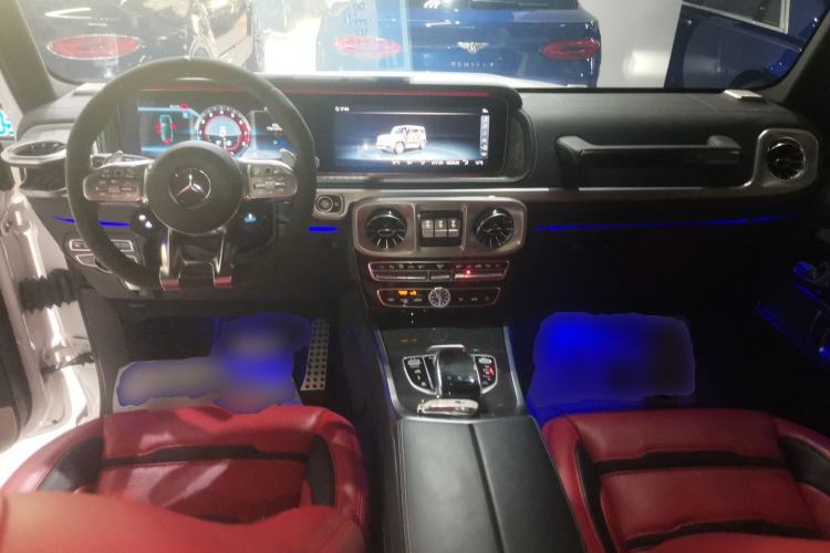 Used Mercedes-Benz G-Class 2022 G 500 Center Console