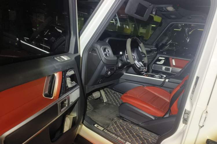 Used Mercedes-Benz G-Class 2022 G 500 Driver Seat