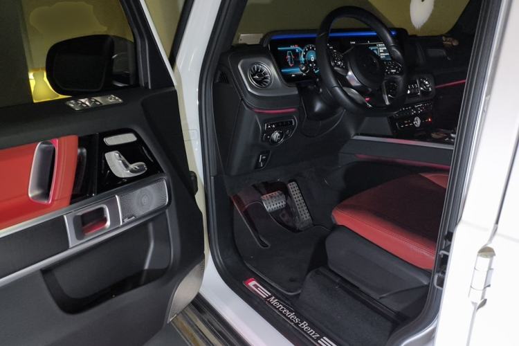 Used Mercedes-Benz G-Class 2022 G 500 Driver Seat