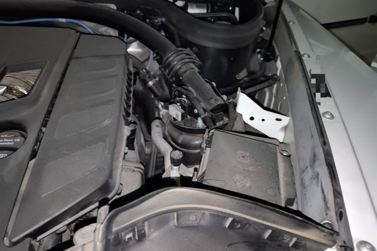 Used Mercedes-Benz G-Class 2022 G 500 Engine Bay Left