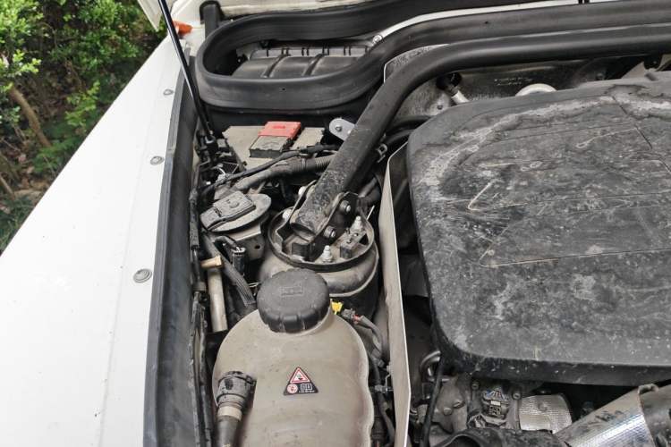Used Mercedes-Benz G-Class 2022 G 350 Engine Bay Right