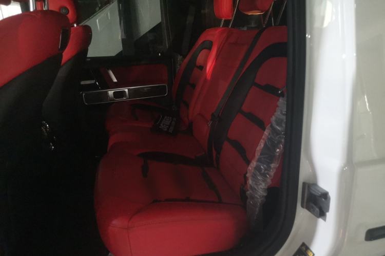 Used Mercedes-Benz G-Class 2022 G 500 Left Rear Seat