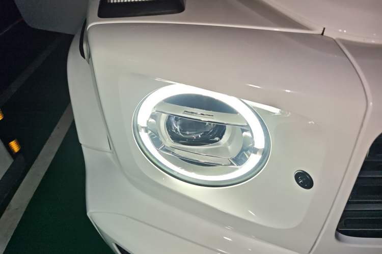 Used Mercedes-Benz G-Class 2022 G 500 Right Front Headlight