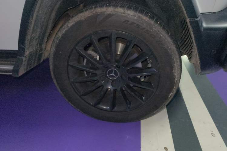 Used Mercedes-Benz G-Class 2022 G 500 Right Front Wheel Hub