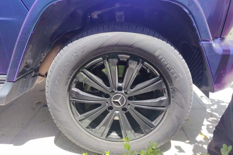 Used Mercedes-Benz G-Class 2022 G 500 Right Front Wheel Hub