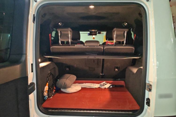 Used Mercedes-Benz G-Class 2022 G 350 Trunk
