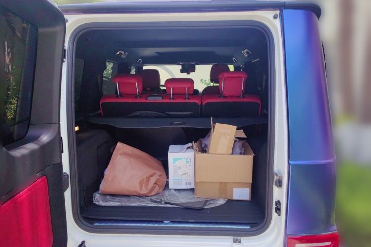 Used Mercedes-Benz G-Class 2022 G 500 Trunk