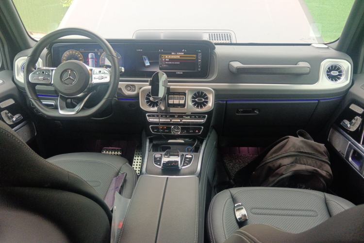 Used Mercedes-Benz G-Class 2023 G 350 Center Console