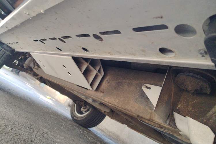 Used Mercedes-Benz G-Class 2023 G 350 Chassis Rear Left