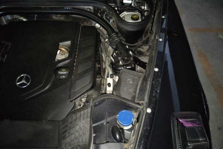Used Mercedes-Benz G-Class  Engine Bay Left