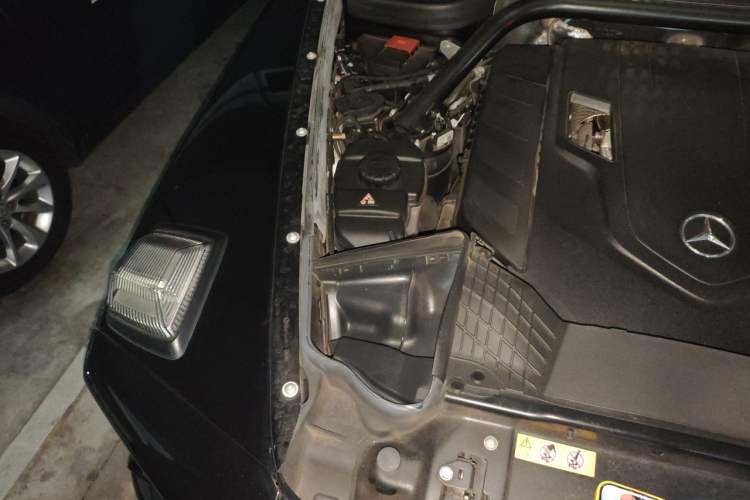 Used Mercedes-Benz G-Class 2023 G 500 Engine Bay Right
