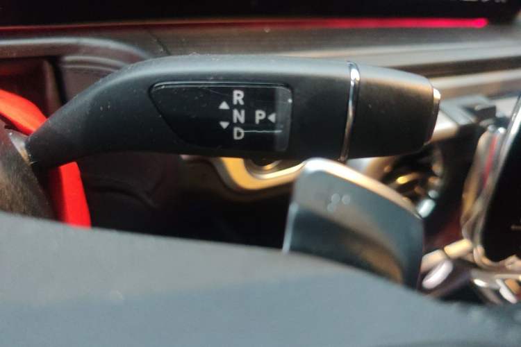 Used Mercedes-Benz G-Class 2023 G 500 Gear Lever