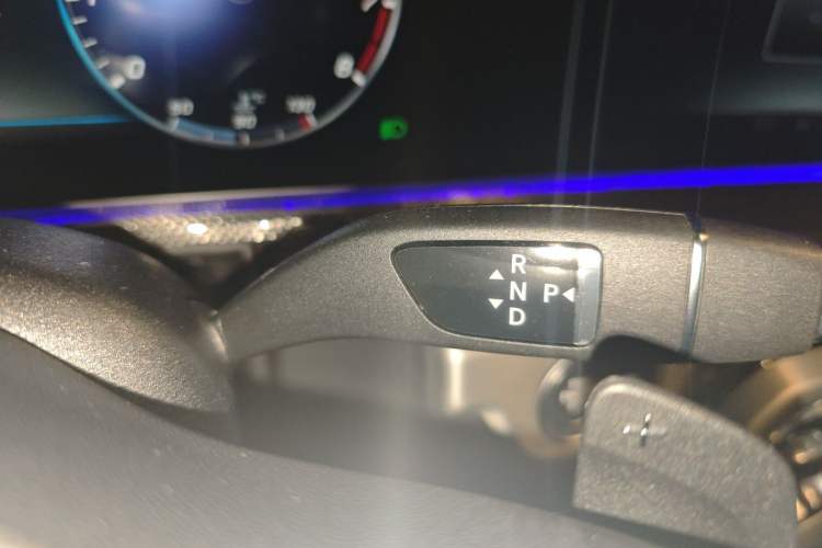Used Mercedes-Benz G-Class 2023 G 500 Gear Lever