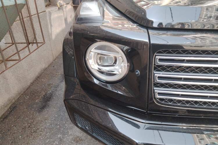 Used Mercedes-Benz G-Class 2023 G 350 Right Front Headlight