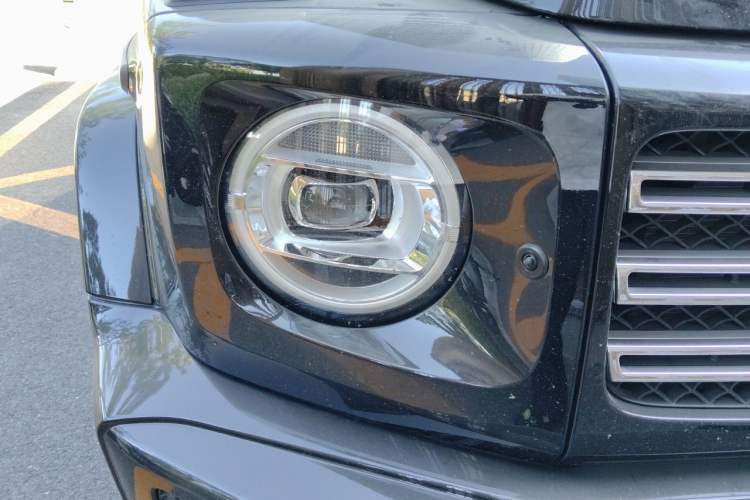 Used Mercedes-Benz G-Class  Right Front Headlight