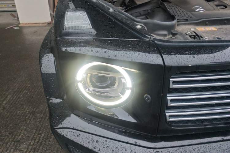 Used Mercedes-Benz G-Class 2023 G 500 Right Front Headlight