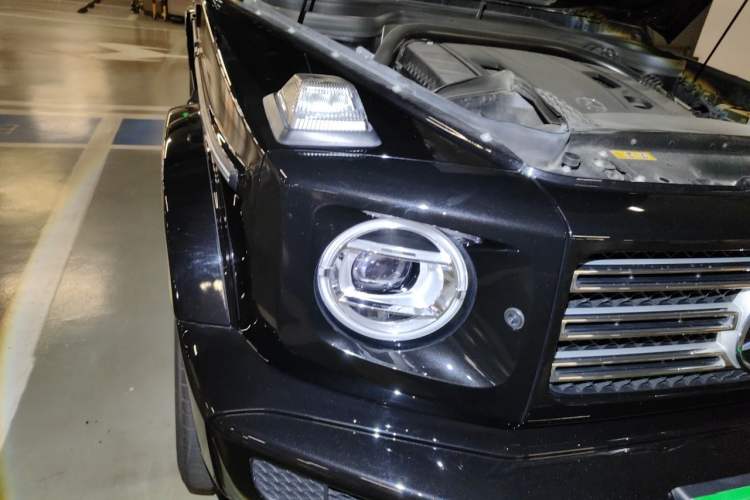 Used Mercedes-Benz G-Class 2023 G 500 Right Front Headlight