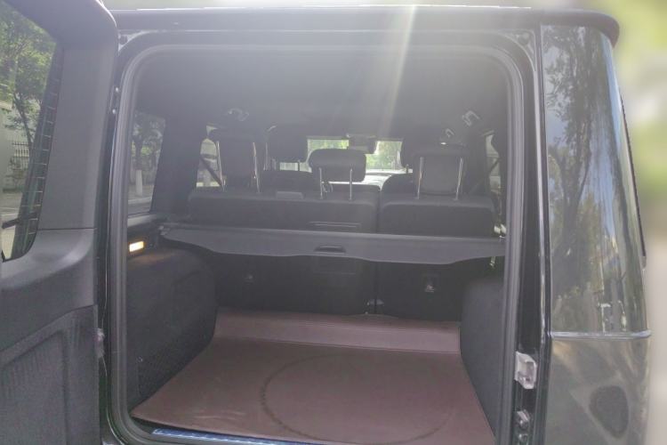 Used Mercedes-Benz G-Class 2023 G 350 Trunk