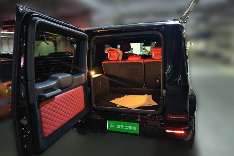 Used Mercedes-Benz G-Class  Trunk