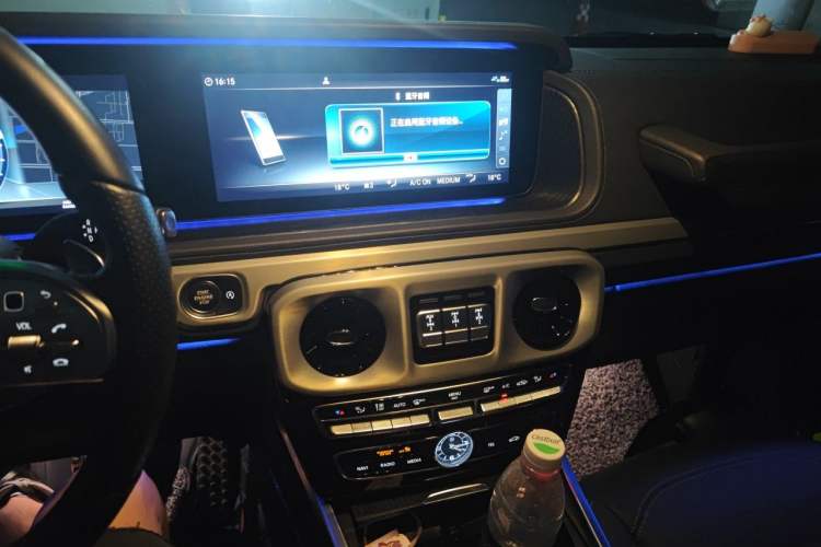 Used Mercedes-Benz G-Class  Audio And AC Panel
