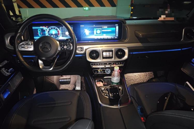 Used Mercedes-Benz G-Class  Center Console