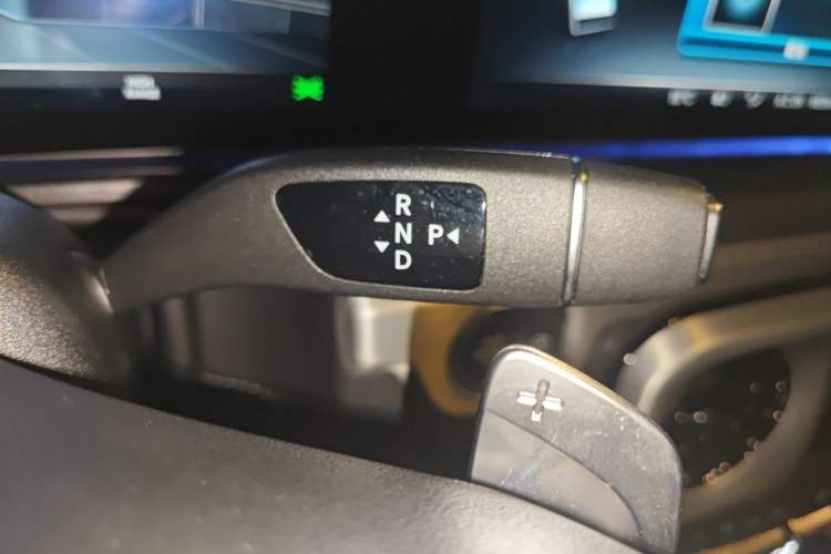 Used Mercedes-Benz G-Class  Gear Lever